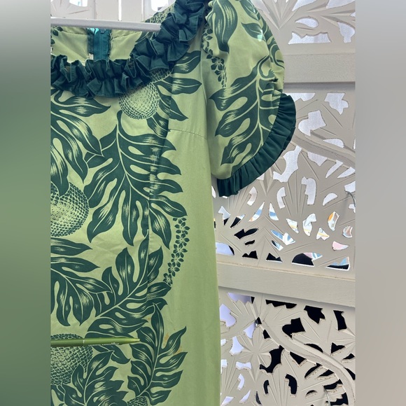 VTG Vintage Carol Bennett green ulu print Hawaiian mu’umu’u maxi dress. Size M. - Picture 6 of 6